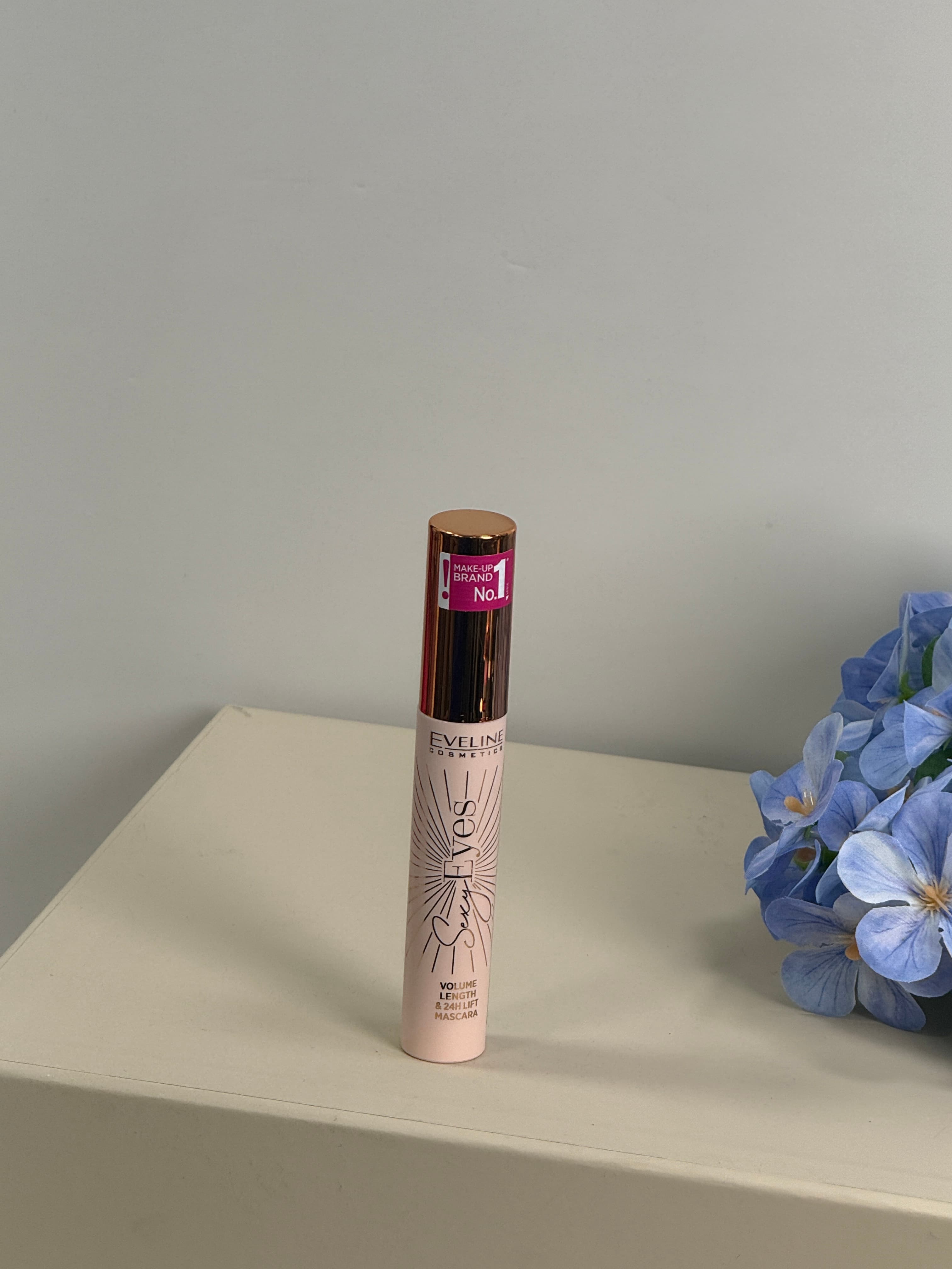 ماسكارا Eveline Sexy Lashes �