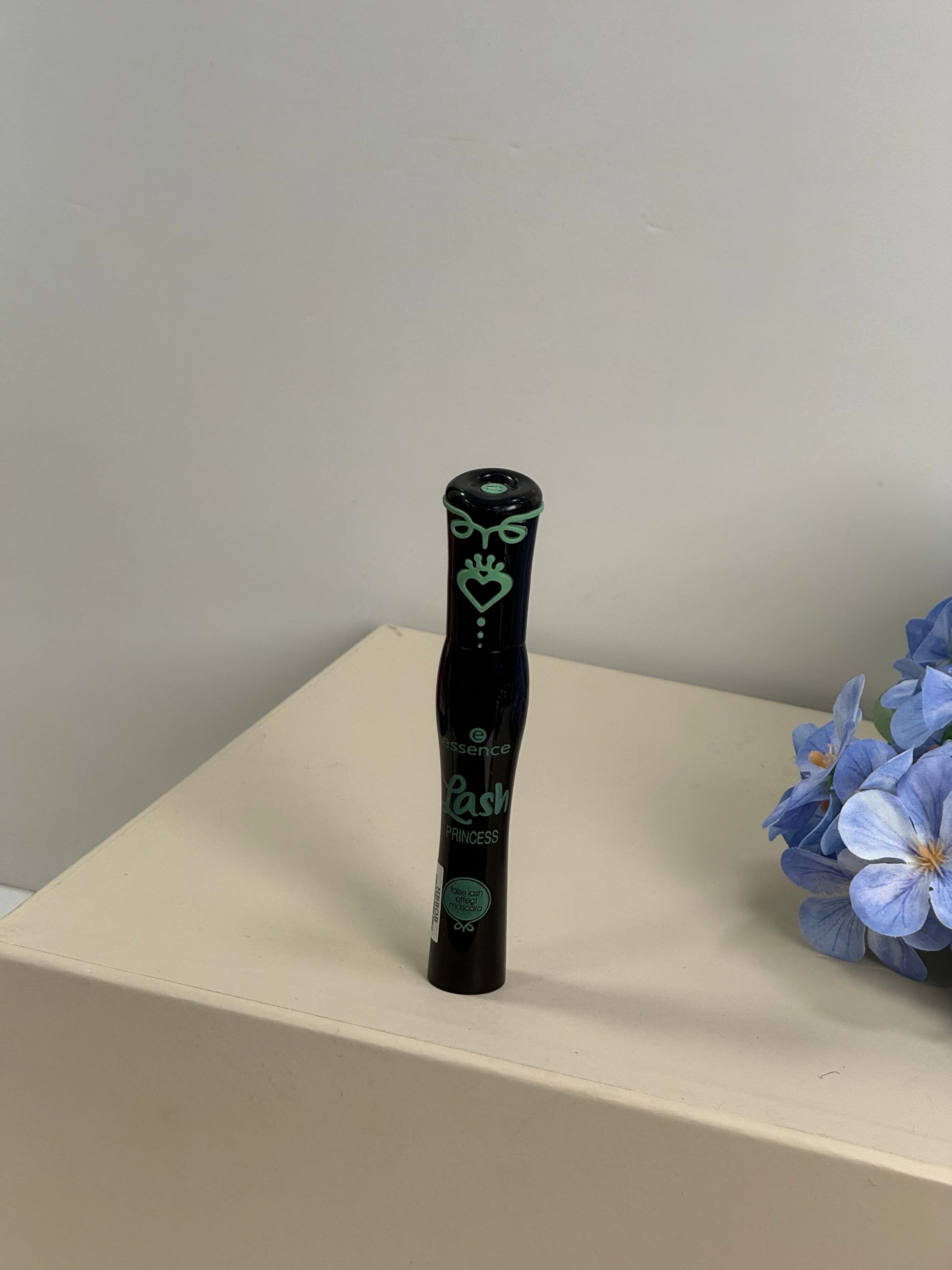 ماسكارا Essence Lash Princess False Lash Effect الأصلية